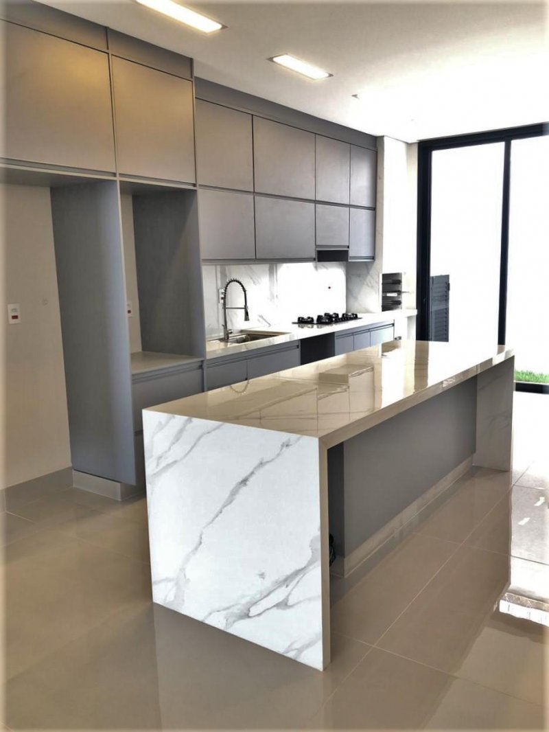 Casa em Condomínio - Ribeirão Preto, SP no bairro Reserva Imperial